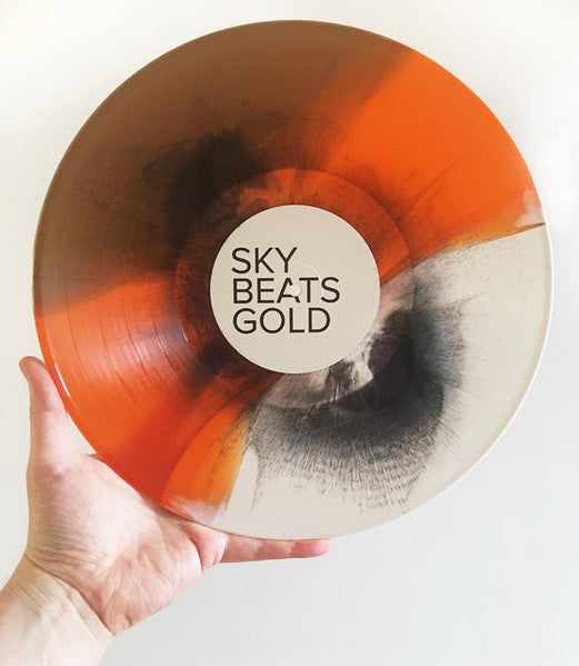 Young Fox – Sky Beats Gold